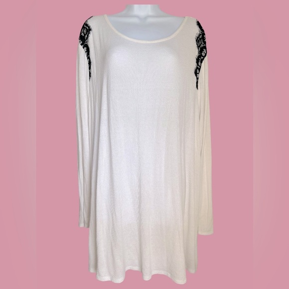 LANE BRYANT LACE TOP - Picture 3 of 5